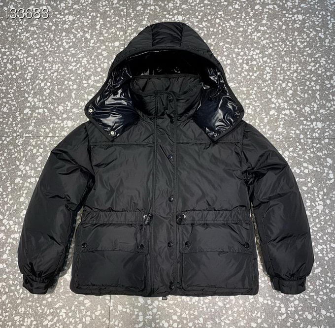 Moncler Down Jacket Wmns ID:20231110-57